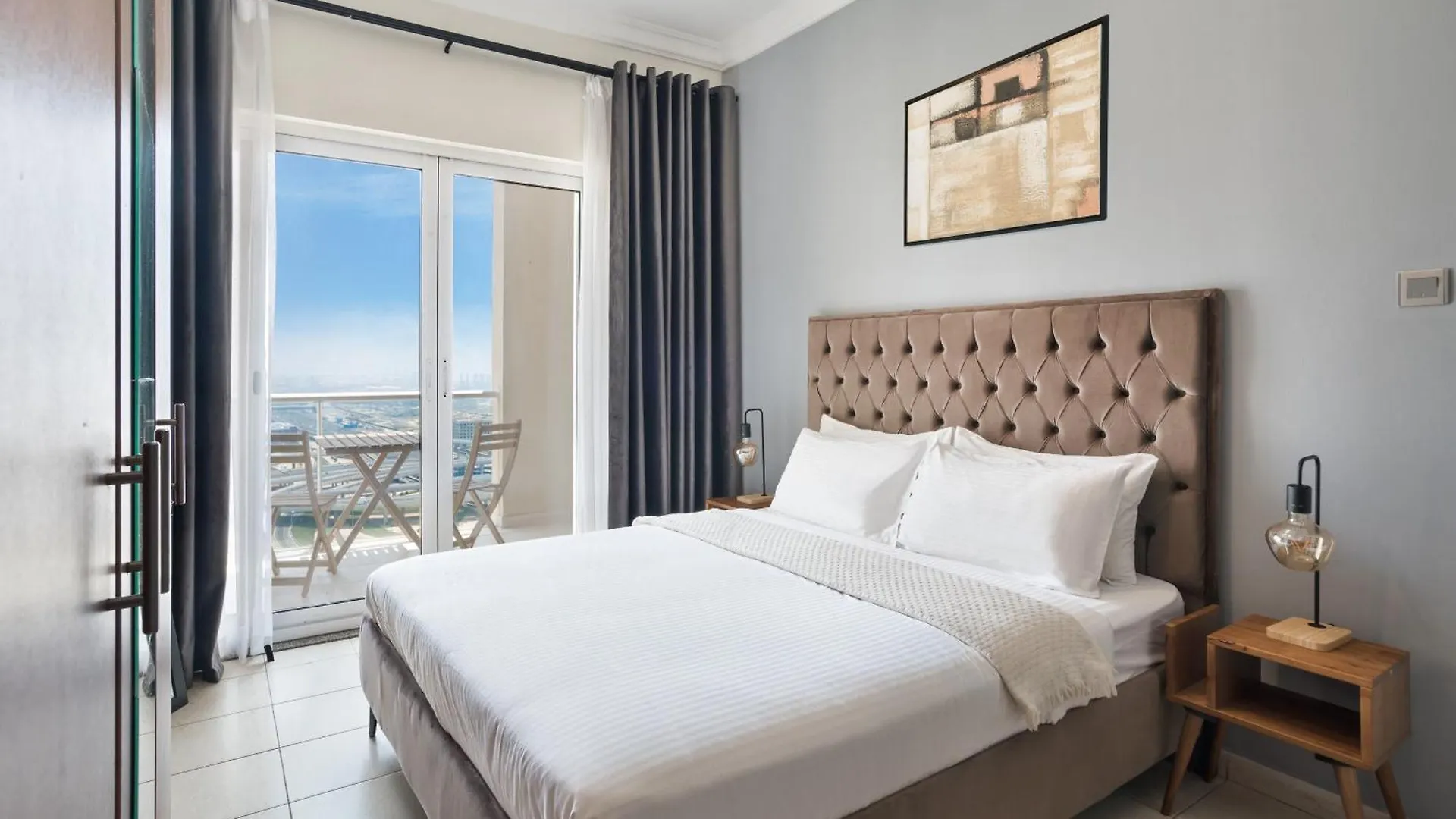Apartment Opulence Studio In Lakeview Tower Jlt Near Metro Dubai United Arab Emirates